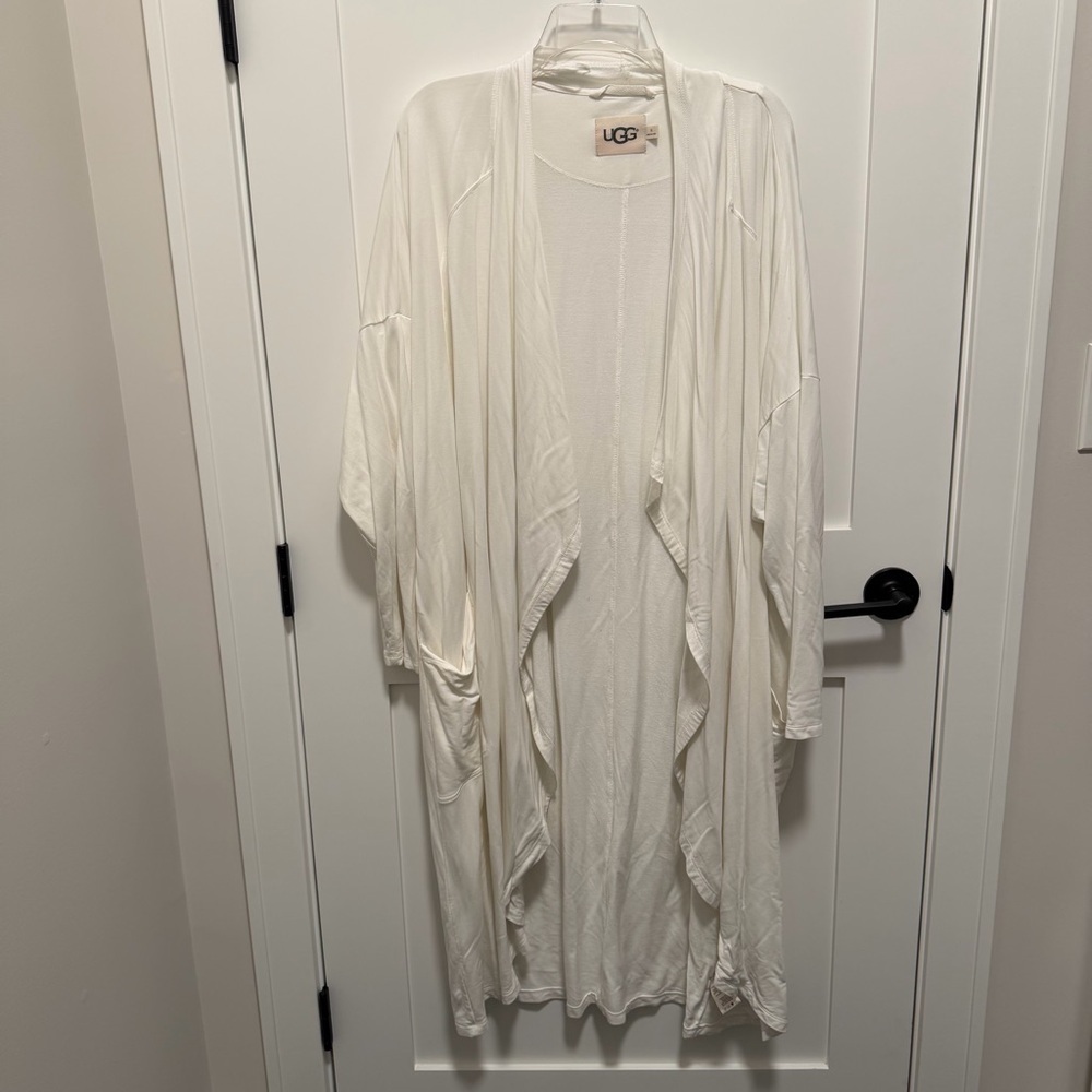 UGG Size XL White Long Open Sweater Pockets Long Sleeves Viscose Oversize